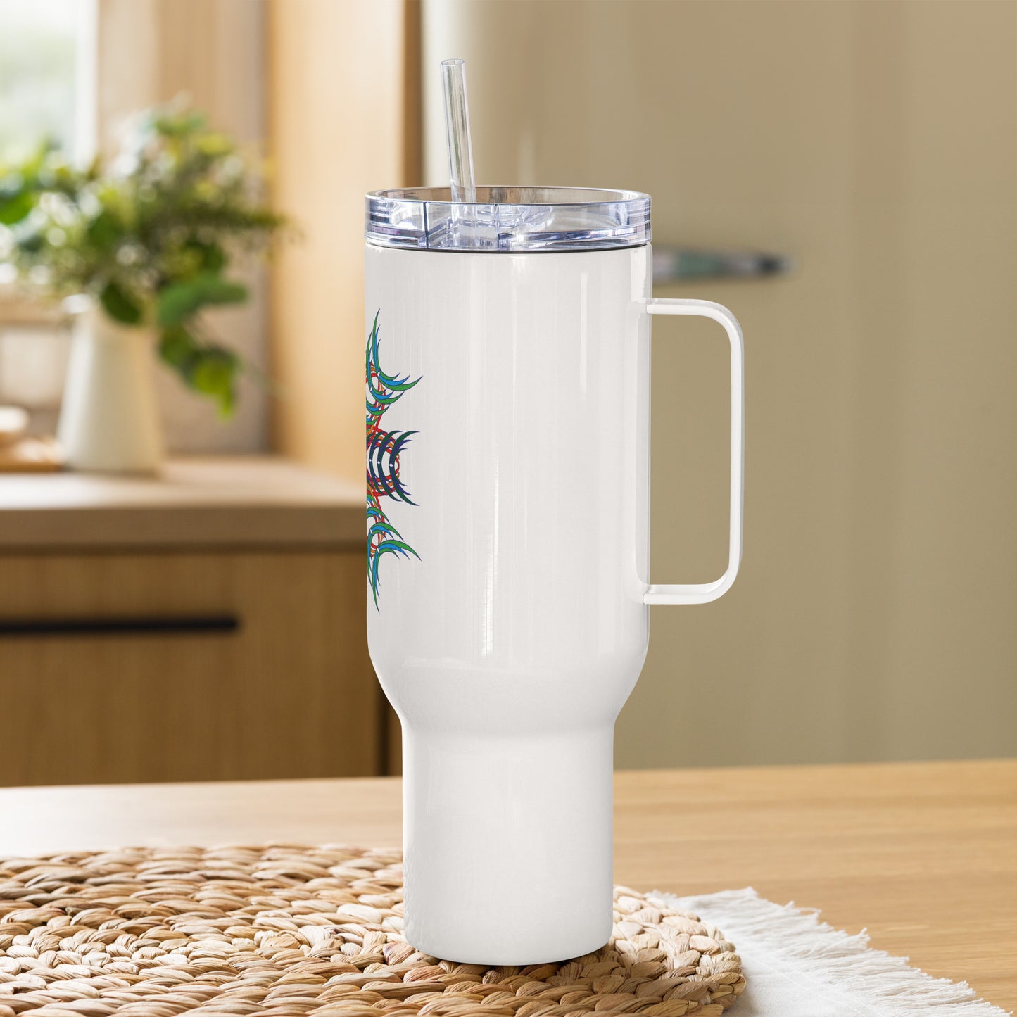 Travel mug with a handle